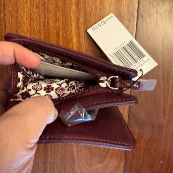 Vera Bradley Mulled Wine Carryall RFID Small Wallet - Picture 3 of 4